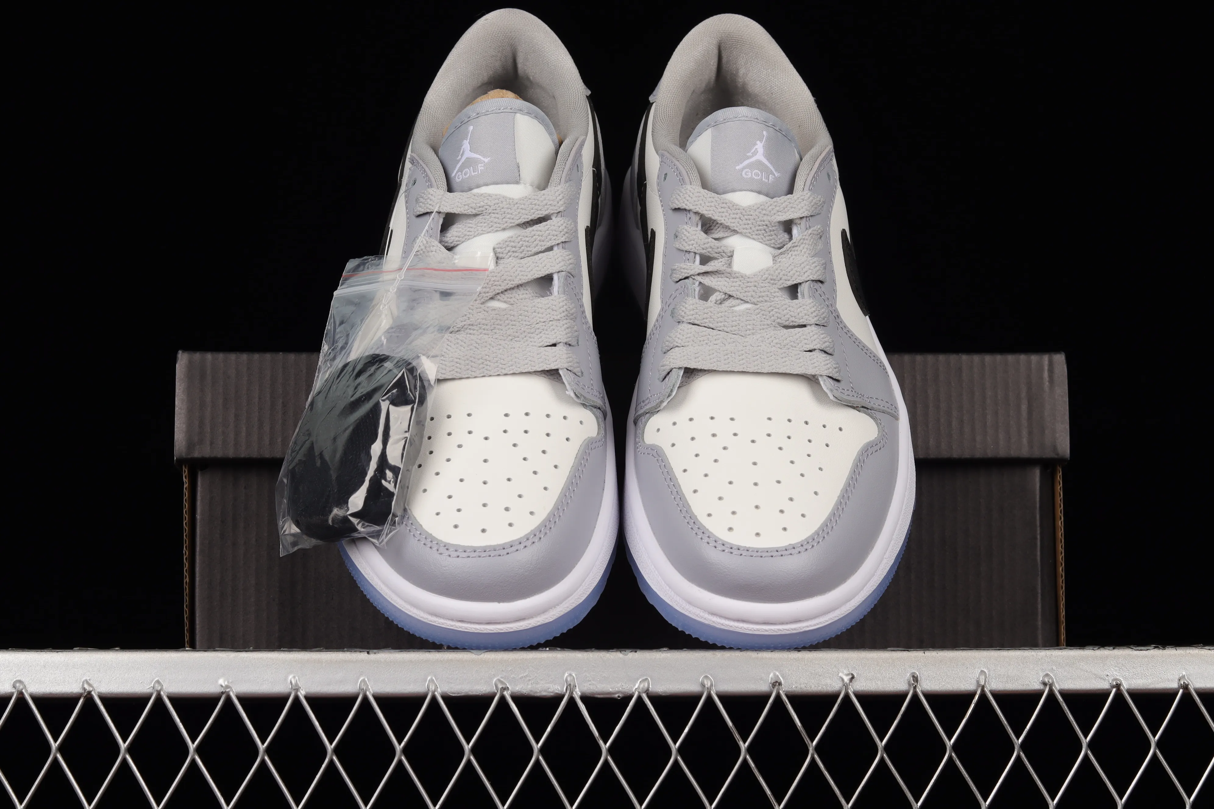 All categories Air Jordan Jordan series basketball shoes Air Jordan 1 Low Z version Air Jordan 1 Low Golf AJ1 Joe 1 new golf version Little Dior color DD9315-002